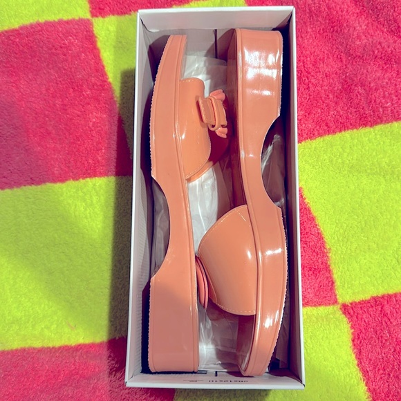 Veronica Beard Shoes - Veronica Beard 👡Davina Jelly Sandals Dragonfruit Size 10 New in Box